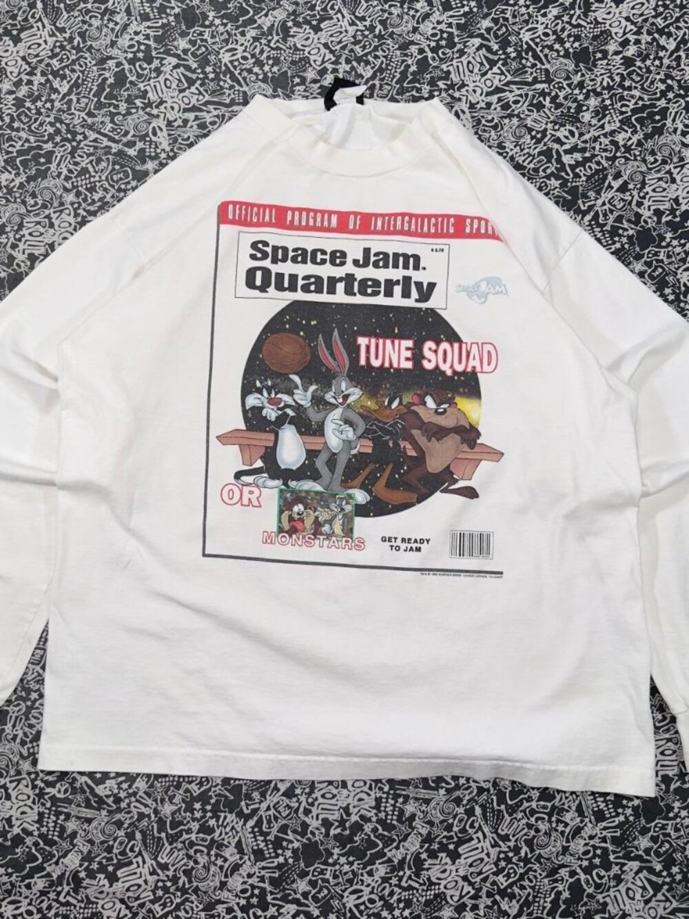 🏀 Vintage 90s Space Jam Long Sleeve